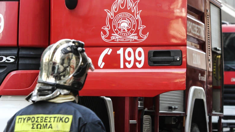 Φωτιά σε διαμέρισμα στο Μοσχάτο – Σπεύδουν ισχυρές αστυνομικές δυνάμεις